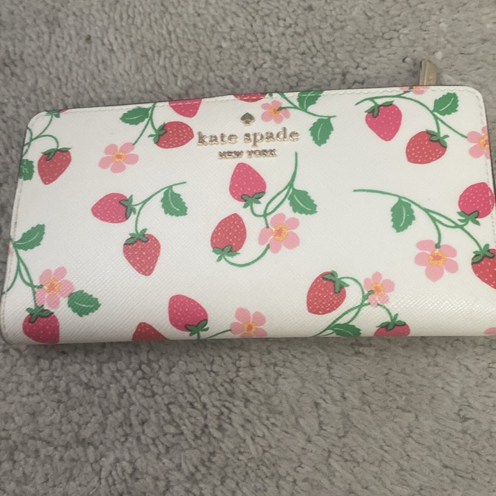 Kate Spade Strawberry wallet